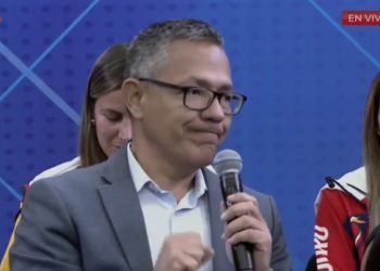 Ministro Ernesto Villegas aseguró que los venezolanos votaron por la oposición “por amor y no por odio” (+ Videos)