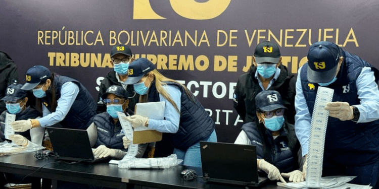 Sala Electoral del TSJ  muestra la revisión del peritaje de actas del 28 Jul
