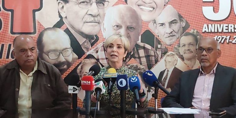 María Verdeal -MAS: «Garantías constitucionales están suspendidas de facto»
