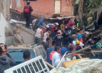 Caracas: Explosión por bombona de gas en Petare arroja al menos 7 fallecidos, 23 heridos y viviendas colapsadas (+ Videos)