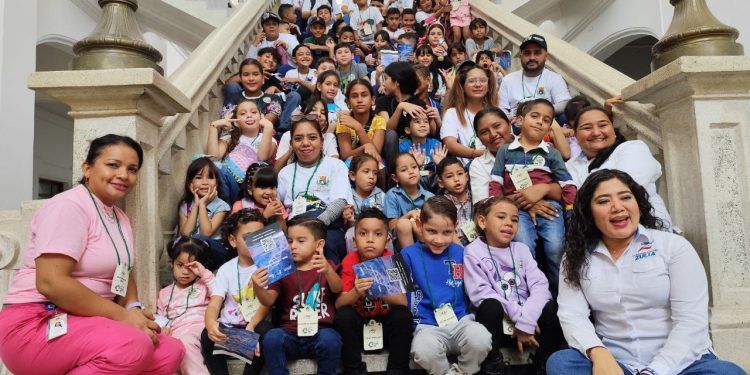 Zulia: Entre juegos, bailes y golosinas finalizó el Plan Vacacional del CLEZ