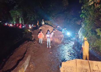 Aragua: Carretera de Choroní incomunicada por deslizamientos de tierra