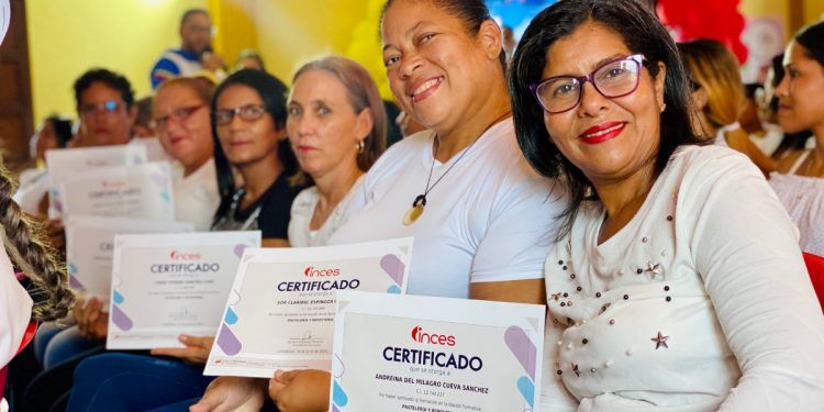 Alcaldía de Juan José Mora entregó certificados de formación INCES