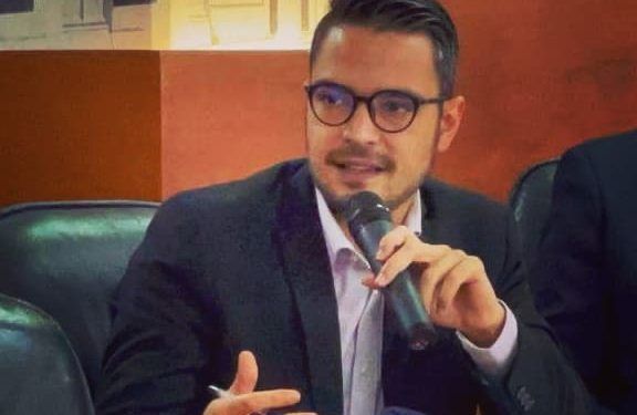 Francisco Matheus: El tema petrolero no puede estar desligado de la política porque es perentorio en lo económico