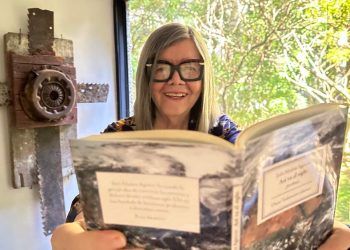 FILUC 2024: Escritora Inés Muñoz Aguirre presentará poemario Así va el Siglo
