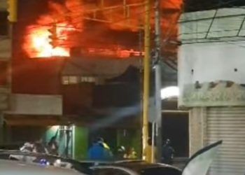 Aragua: Incendio consumió 90% de un local nocturno en Maracay (+ Video)