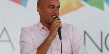 Héctor Rodríguez a los jubilados: «Regresen a dar clases en Venezuela», pidió el Ministro de Educación