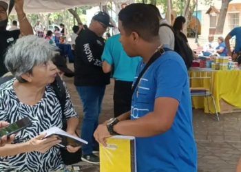 Programa ‘Emprender Juntos’ realiza ferias escolares en Falcón