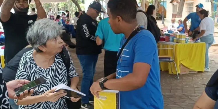 Programa ‘Emprender Juntos’ realiza ferias escolares en Falcón
