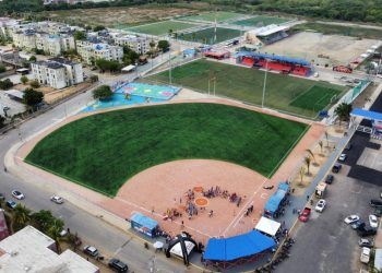 Gobernador Rafael Lacava inauguró Complejo Deportivo «Florencio González» en la urbanización Vistamar de Puerto Cabello