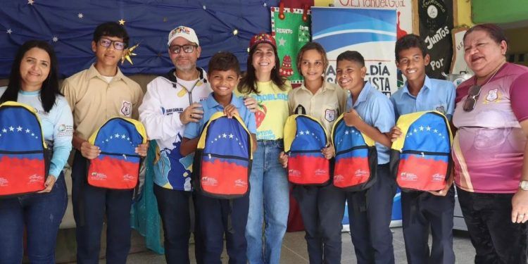 Insumos fueron entregados en dos instituciones educativas de Puerto Cabello