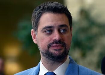 Venezolanos en Chile rechazan comentarios ofensivos de diputado Manouchehri: “Caricaturizan nuestra identidad”