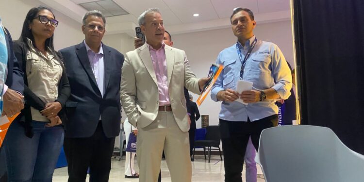 UC celebra 50 años de la Facultad de Ingeniería con jornadas técnicas y visión de futuro