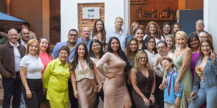 Conversatorio “Probióticos: ¿moda o suplemento?” reunió a especialistas para debatir sobre su impacto en la salud femenina