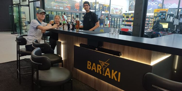 En una apuesta por la innovación y el confort, el reconocido Bodegón Baraki celebró la inauguración de su primera Barra Ejecutiva al aire libre-Imágen Venprensa