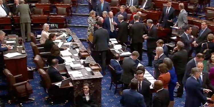 Senado de EE. UU. rechaza intento demócrata de frenar despliegue militar en el Caribe