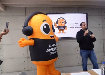 Radio América FM Valencia presentó a Rami, la IA que se convertirá en el mejor amigo de los oyentes