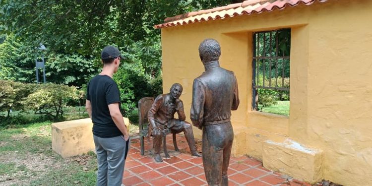 Un recorrido de luz, historia, ciudad y naturaleza en el lente de Aníbal Zubillaga