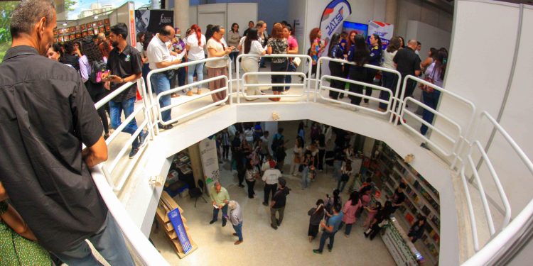 Carabobo le abre sus páginas al mundo literario: arrancó con éxito la FILUc 2024