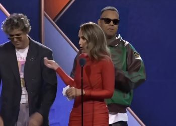 Las 5 Principales Noticias de Venezuela Hoy: “Veneka” de Rawayana y Akapellah ganan el Latin Grammy, arriba al Atlántico el USS Gerald Ford. Y MÁS…
