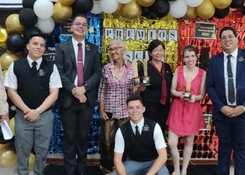 Show de Talentos “Premios Oscar 2025 Barrio Naguanagua” celebró la creatividad y la unidad familiar en una noche llena de emociones