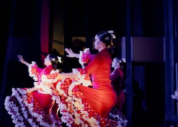 Un vestuario variado y elegante llevó la feria de Sevilla a Valencia Imágen: María Andrea Gómez