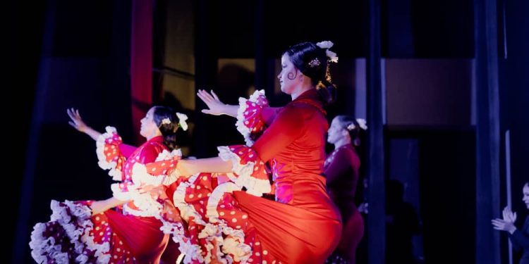 Un vestuario variado y elegante llevó la feria de Sevilla a Valencia Imágen: María Andrea Gómez