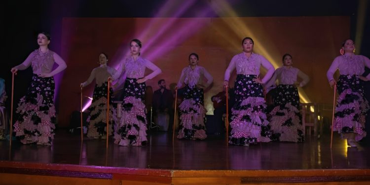Camino a Belén: flamenco, fe y tradición se unieron en una noche de profunda emoción en Valencia