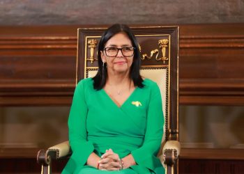Delcy Rodríguez: «No existe agente externo que gobierne a Venezuela»