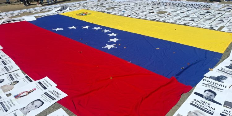 Reportan excarcelación de 14 periodistas y trabajadores de la prensa en Venezuela