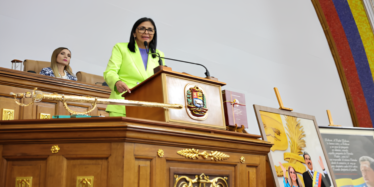 Delcy Rodríguez presenta reforma a la Ley de Hidrocarburos y anuncia creación de fondos para ingresos laborales y servicios públicos