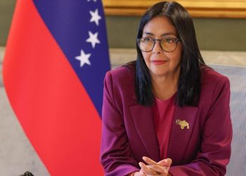 Delcy Rodríguez responde a EE. UU.: “El pueblo venezolano no acepta órdenes externas”