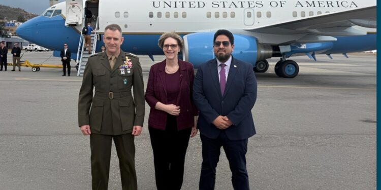 Las 5 Principales Noticias de Venezuela Hoy: Comandante del Comando Sur de Estados Unidos, General Francis Donovan de visita en Caracas, colapsan en Zonal 7 huelguistas. Y MÁS…