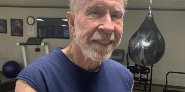 Chuck Norris leyenda del cine muere este viernes en Hawai a sus 86 años