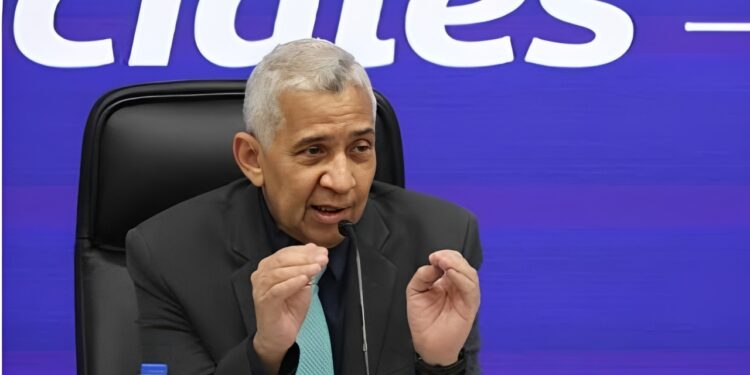 Las 5 Principales Noticias de Venezuela Hoy: Ministro del Trabajo aclaró que el salario mínimo no se aumentó, continúa en 0,20$ el incremento solo fue a los bonos. Y MÁS…