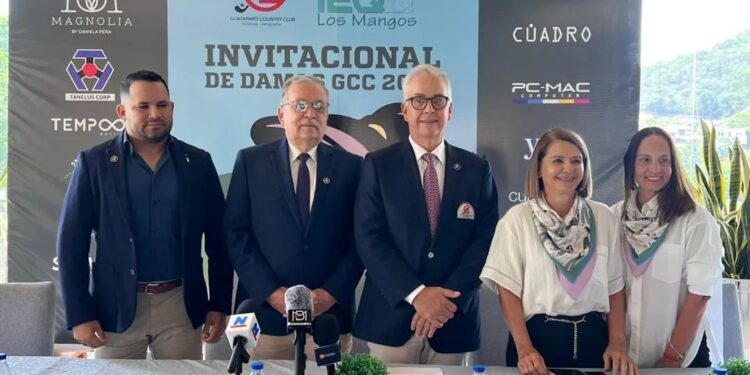 José Daniel Ortega, Omar Caraballo, Carlos Ernesto Rached, Clara Inés de Carrasco y Marinel Herrera. Foto: Black Media