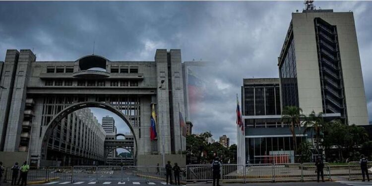 Defensa denuncia maniobras para silenciar el caso PDVSA-Cripto, diferida la audiencia por falta de traslado de los procesados