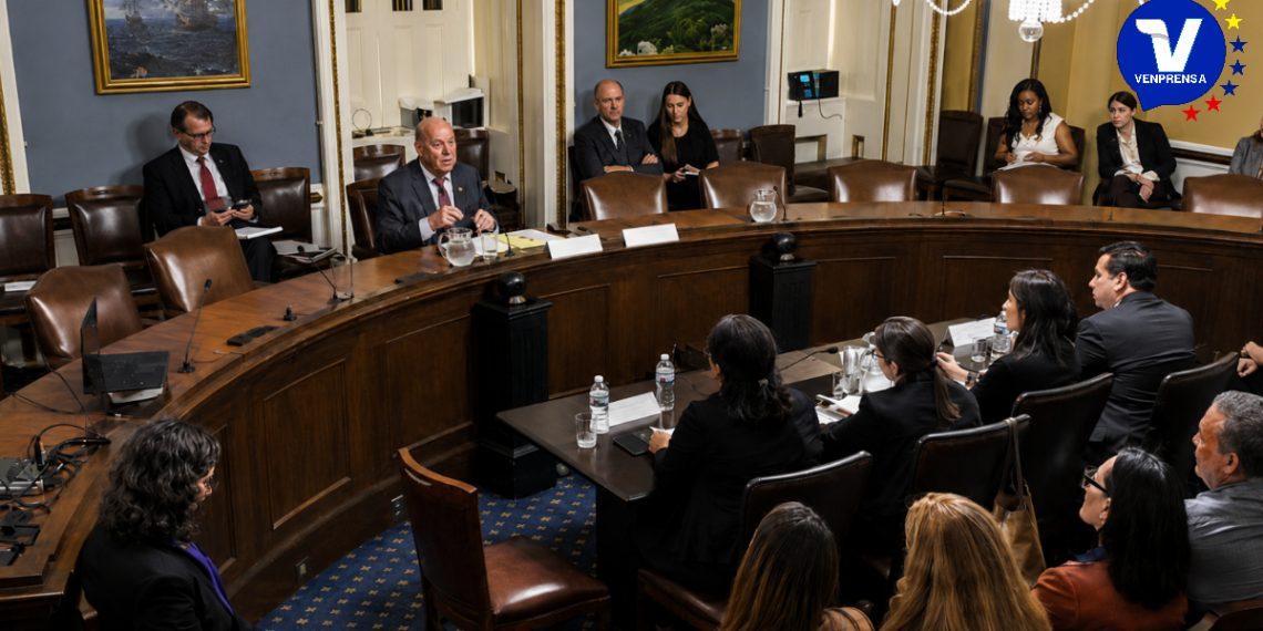 Congreso de EE. UU. frena fondos petroleros al gobierno interino y exige elecciones libres para levantar sanciones a Venezuela