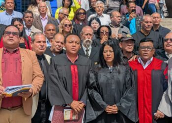Carabobo: Frente Nacional de Abogados exige destitución o renuncias de magistrados, jueces y fiscales nombrados de forma discrecional y sin concursos