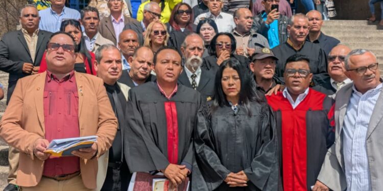 Carabobo: Frente Nacional de Abogados exige destitución o renuncias de magistrados, jueces y fiscales nombrados de forma discrecional y sin concursos