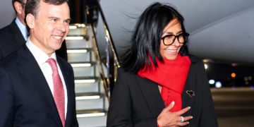 Delcy Rodríguez llega a Nueva York para participar en la Asamblea General de la ONU